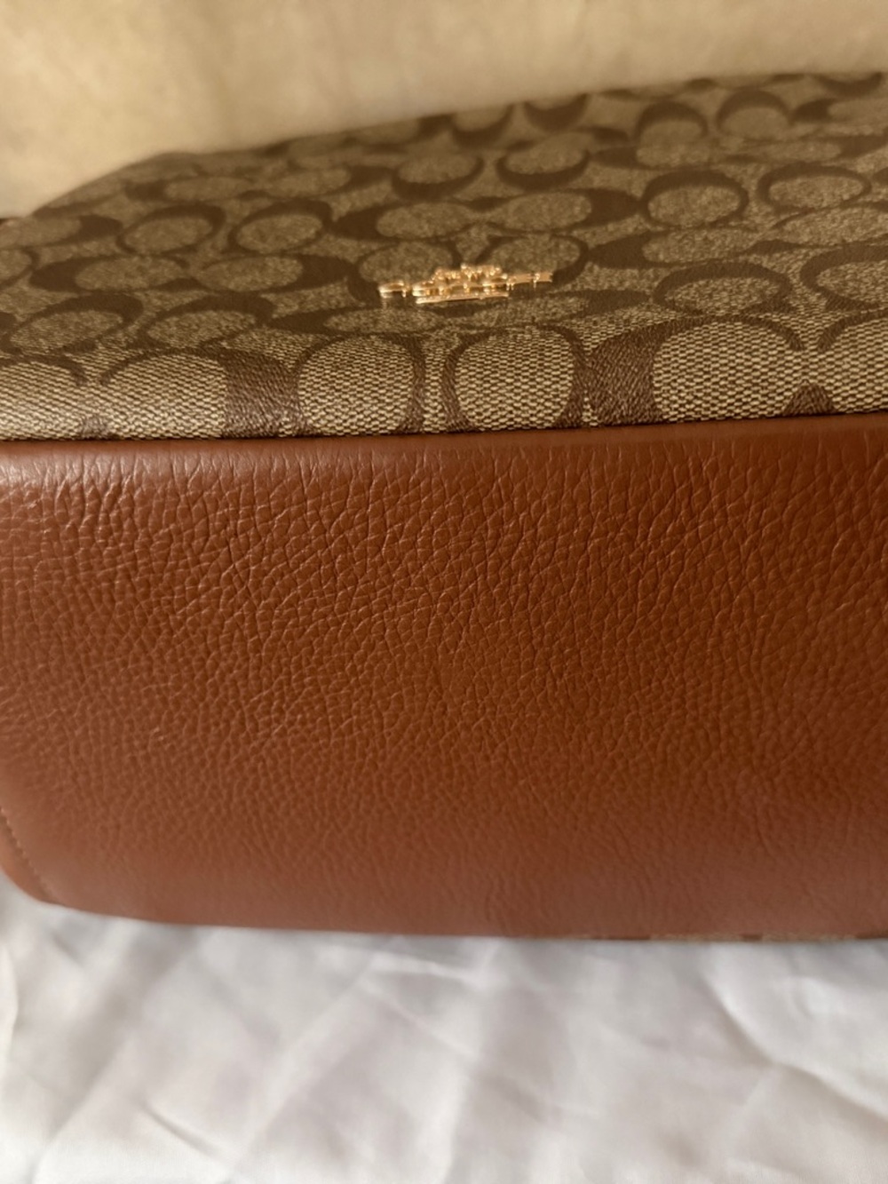 Coach Brown Signature Canvas Shoulder Bag with Leather Trim - Picture 4 of 4